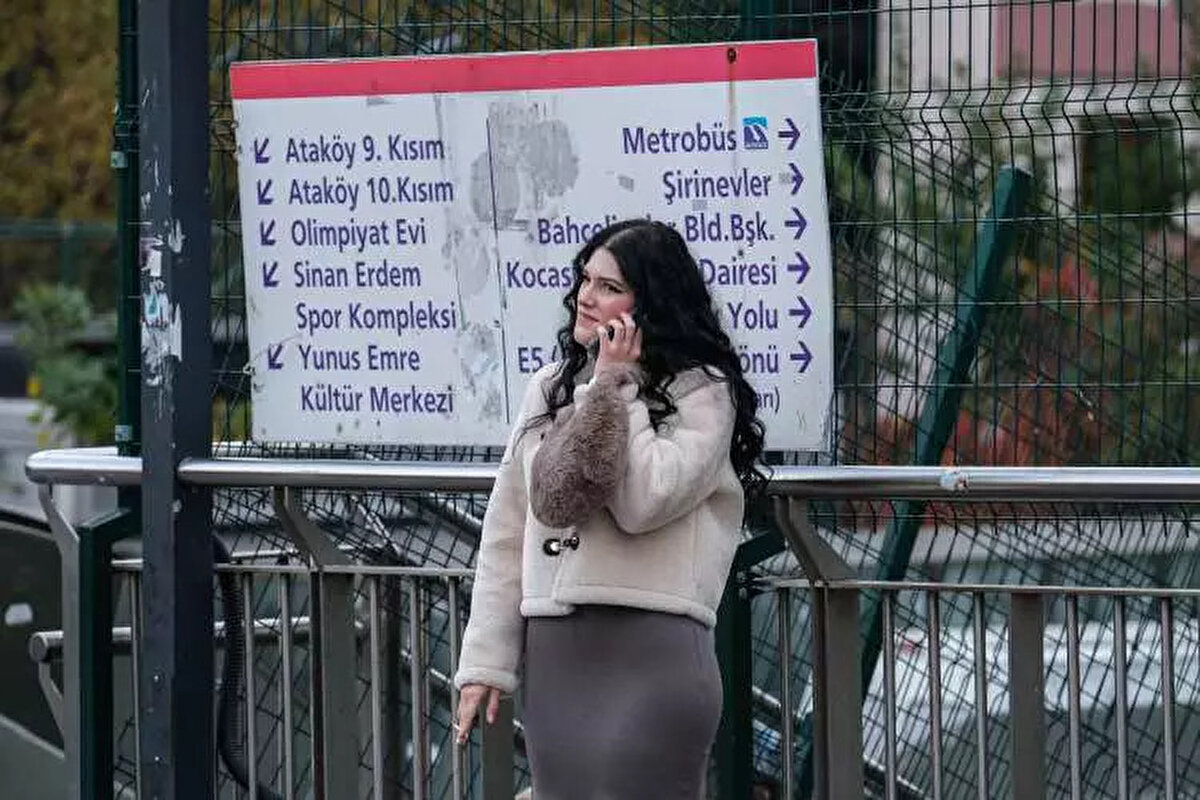 Pazar araştırma kuruluşu Canalys verilerine göre küresel akıllı telefon pazarı 2025’in ilk çeyreğinde, bir önceki yılın aynı dönemine göre %1 büyüme kaydetti.