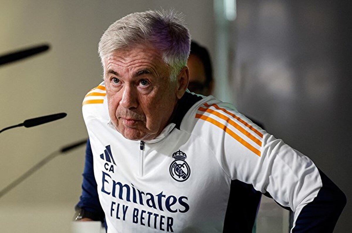 Şampiyonlar Ligi'nde tarihi bir maça çıkacak olan Real Madrid'de teknik direktör Carlo Ancelotti zorlu müsabaka öncesi açıklamalar yaptı.