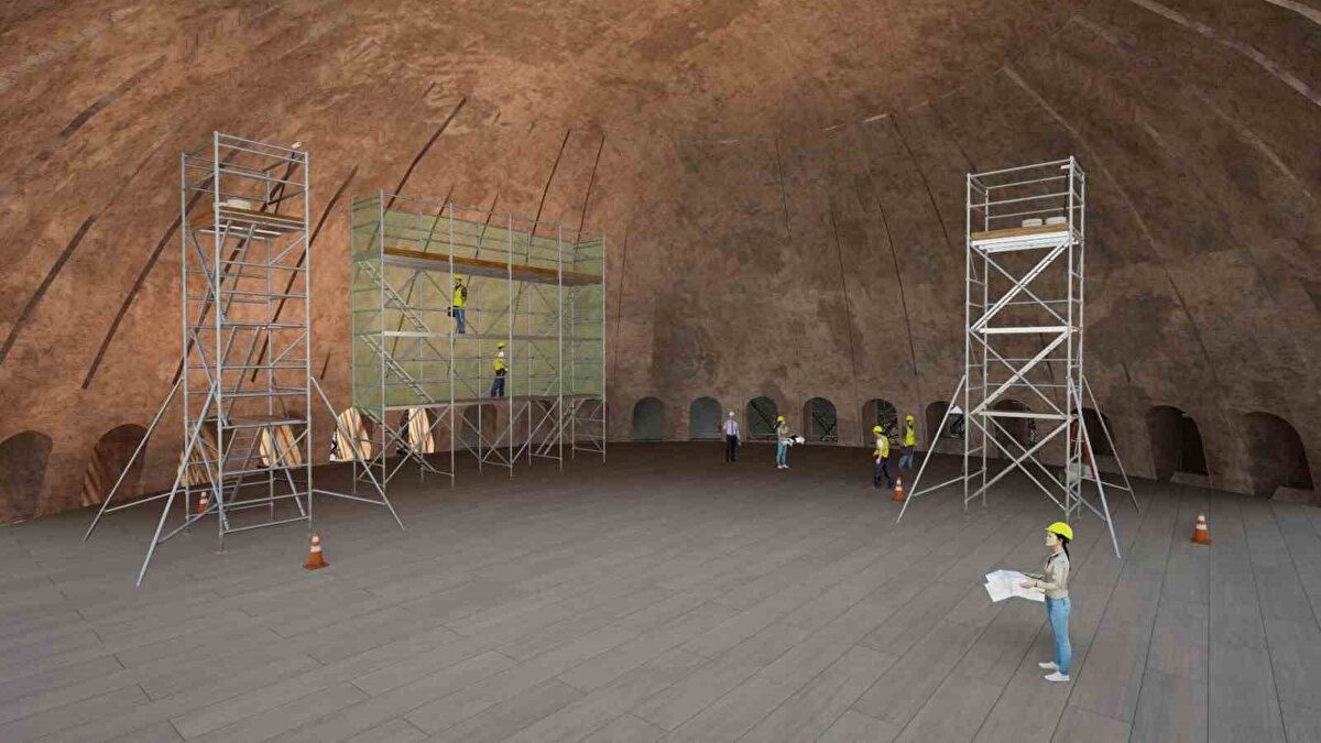 Bu çalışmaların bir kısmını tamamladık, kalan bölümleri ise dikkatle yürütüyoruz. Bu süreçte, ana kubbe de tarihinin en geniş ve en kapsamlı restorasyon sürecine alınıyor. Kubbe depreme karşı daha dayanıklı hale getirilecek, yapının özgün hali titizlikle korunacak." ifadelerini kullandı.