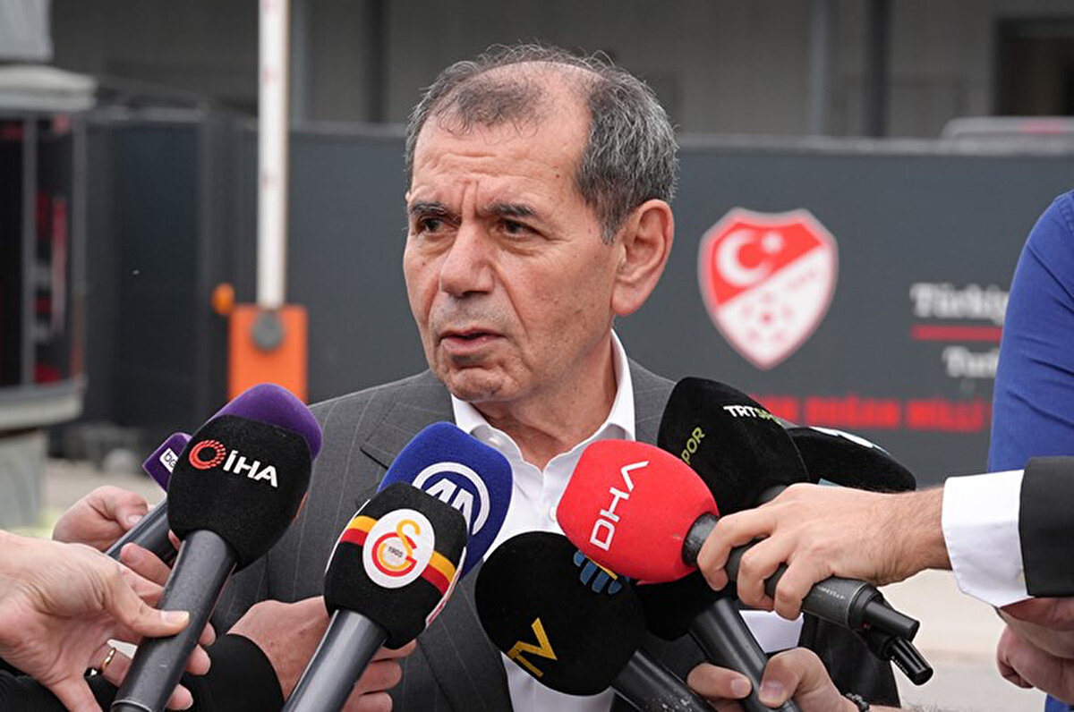 Galatasaray Adası'nın özellikle sağdaki ve soldaki havuz bölümleri kazık üzerindeydi. Kazıkların çürümesi ve taşıyıcı özelliklerini kaybetmesinden dolayı inşai faaliyetimiz devam ediyor. Kazıklar yeniliyor, büyük bir kısmı yapıldı. Adayı işletmeye açmış vaziyetteyiz. Sizlere rahatsızlık vermeyecek şekilde çalışmalar devam ediyor. Buranın boğaz üzerinde olması, su üzerinde imalat yapılması özel çalışma gerektiriyor.<br>