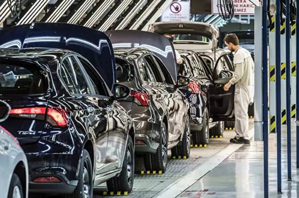 Showroomlarda satışa sunulan 278 farklı yeni otomobil seçeneğinden yalnızca 82 tanesi, onlarca yıldır sürüş keyfinin en önemli faktörlerinden biri olan, çok sevilen bir özelliğe sahip.