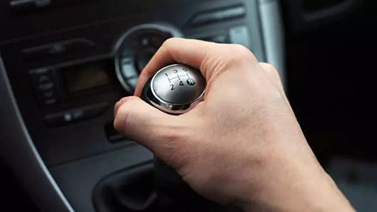 YENİ MODELLERDE BULUNMUYOR<br><br> <br><br>Ancak CarGurus'un raporuna göre, showroom'lardaki modellerin yalnızca yüzde 29'unda manuel şanzıman bulunması nedeniyle 2025 yılında yok olma tehlikesiyle karşı karşıya.<br><br>