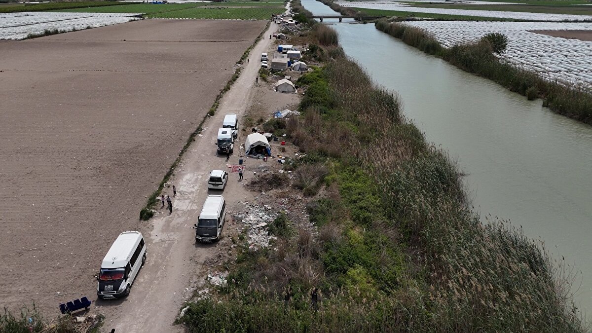 İşçiler, Timi’yi bulamayınca durumu jandarmaya bildirdi. İhbarla bölgeye jandarma ve AFAD ekipleri sevk edildi. 