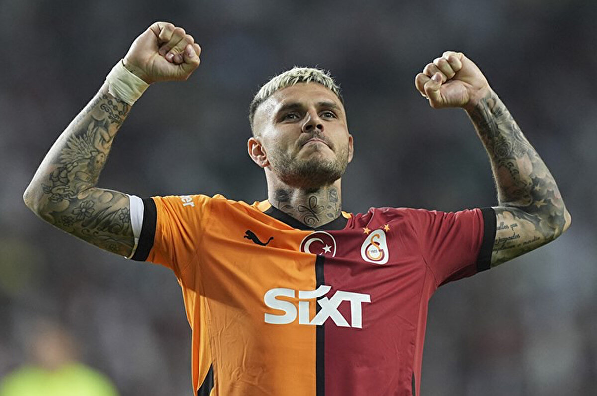 Sözcü'de yer alan habere göre, topla çalışmalara başlayan Icardi, Galatasaray'ın hazırlık kampına yetişecek.<br>