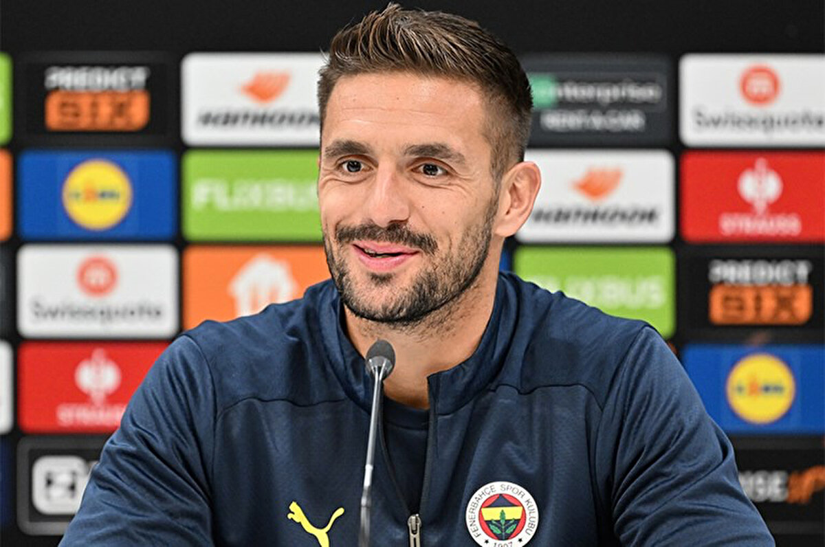 Fenerbahçe'de Dusan Tadic, Süper Lig'de 11 gol ve 10 asiste ulaştı. 36 yaşındaki futbolcu, Avrupa'nın 10 büyük liginde 2018-2019'dan sonra üst üste 7 sezon hem gol hem de asist sayısında çift hanelere ulaşan ilk isim oldu. <br>