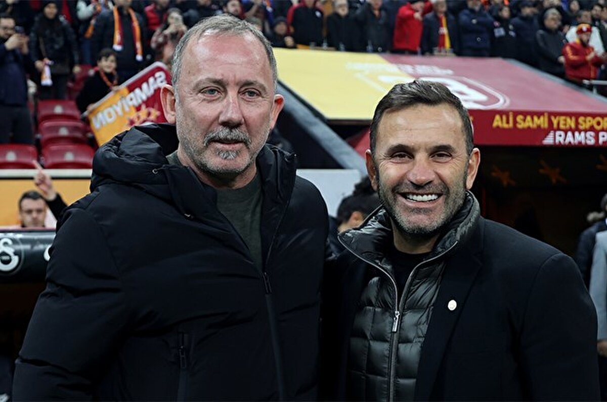 Sergen Yalçın, Kafa Sports'daki programda Galatasaray'ın gündemini yorumladı.