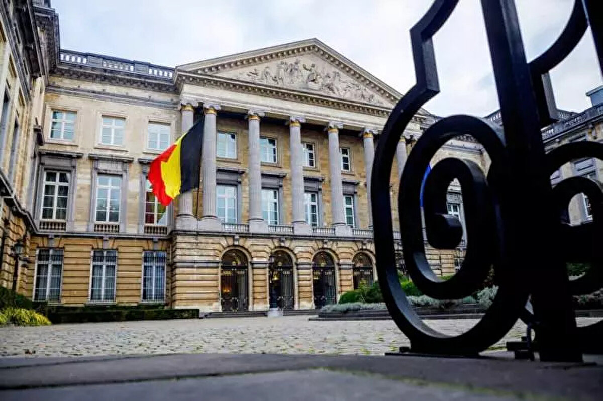 20)  BELÇİKA  |  28,27 MİLYAR DOLAR