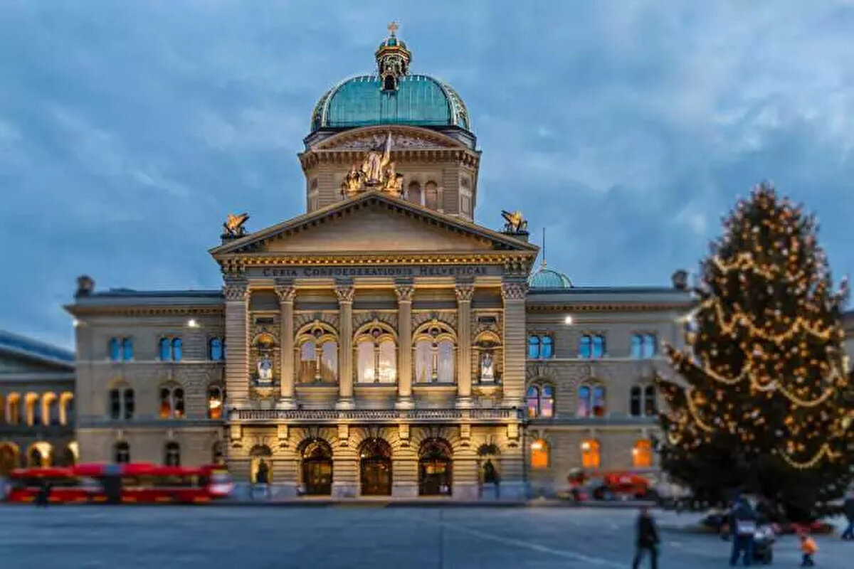 13)  İSVİÇRE  |  64 MİLYAR DOLAR