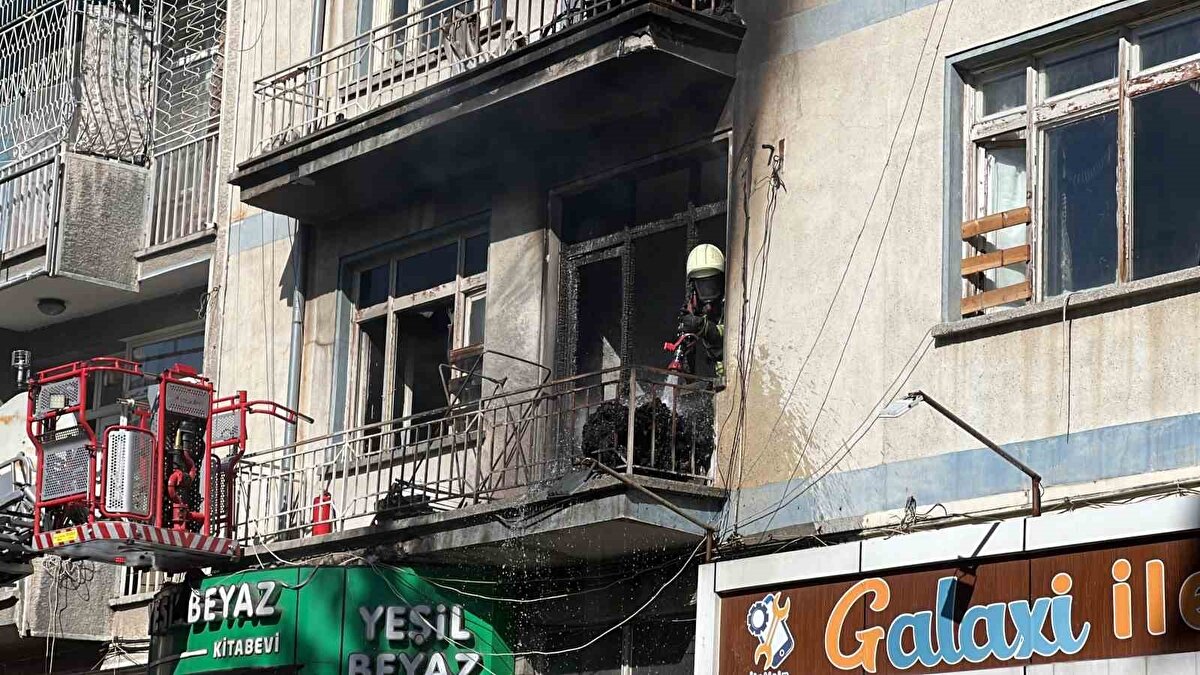 O anlar cep telefonu kamerasına saniye saniye yansıdı.