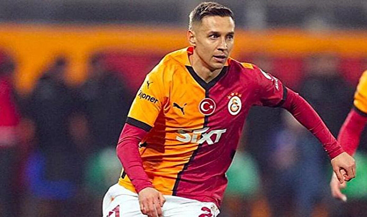 Galatasaray'ın Polonyalı sağ beki Przemyslaw Frankowski, Sipay Bodrum FK karşısında görev alabilecek.<br>Beşiktaş karşılaşmasında kırmızı kart gören Przemyslaw Frankowski, cezası tamamlandığı için Sipay Bodrum FK maçında oynayabilecek.
