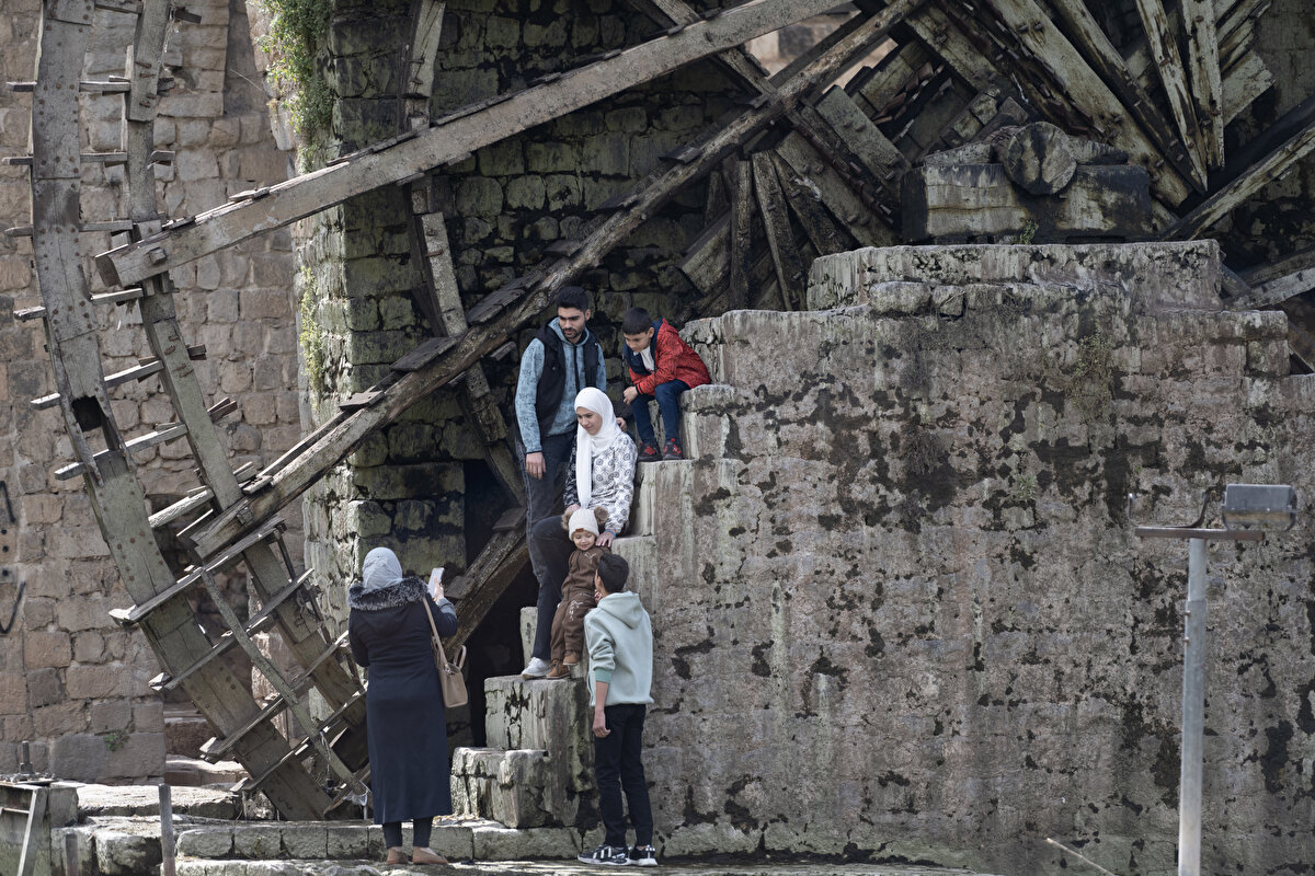 Öyle ki, Hama şehri, çok sayıda su çarkı bulunduğu için tarihte sıklıkla "Noria (su çarkı) Şehri" olarak anılmaktadır.