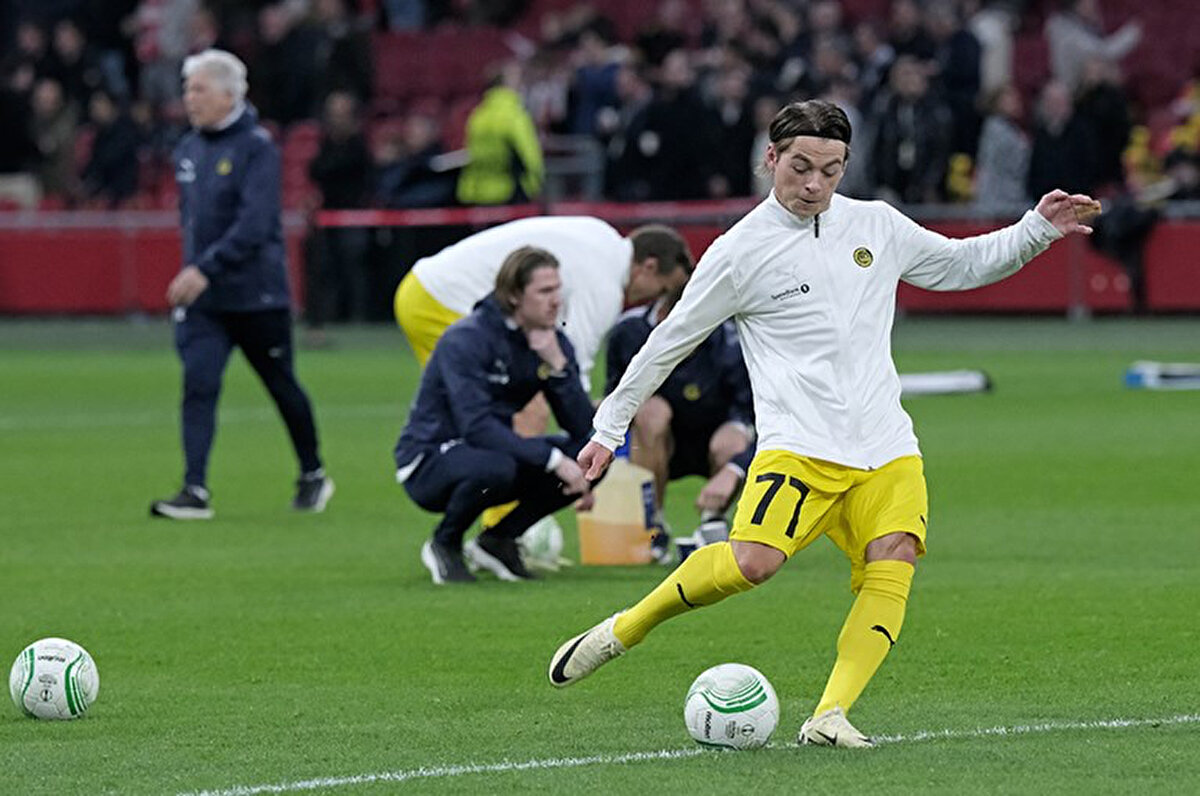 Bodo/Glimt ile 2028 yılına kadar sözleşmesi bulunan Patrick Berg bu sezon 22 maçta forma giydi ve takımına 2 gol, 3 asistli skor katkısı sağladı.<br>