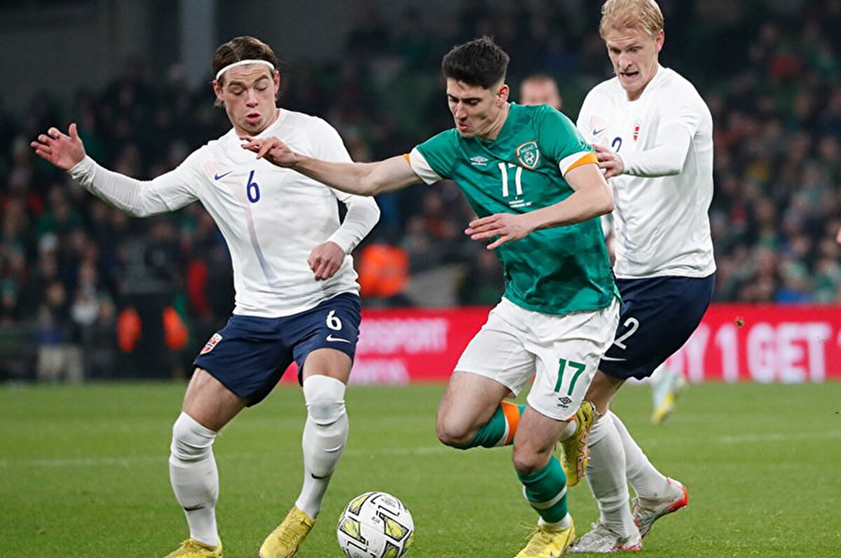 Yönetimin, Norveçli futbolcu için 4 milyon Euro'luk teklifle masaya oturacağı aktarıldı.<br>