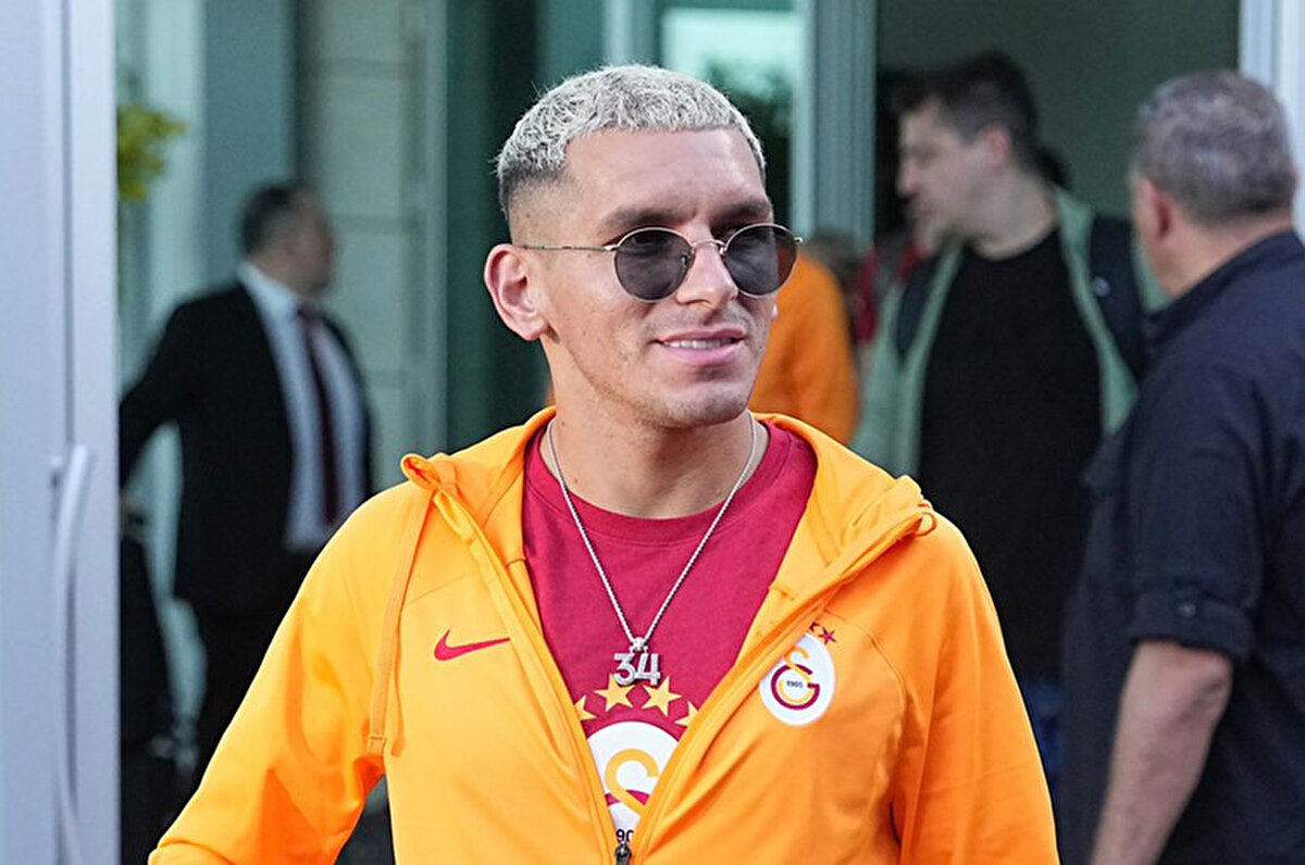 Sabah'ın haberine göre Galatasaray, Lucas Torreira'nın sözleşmesini revize etmeye hazırlanıyor.<br>