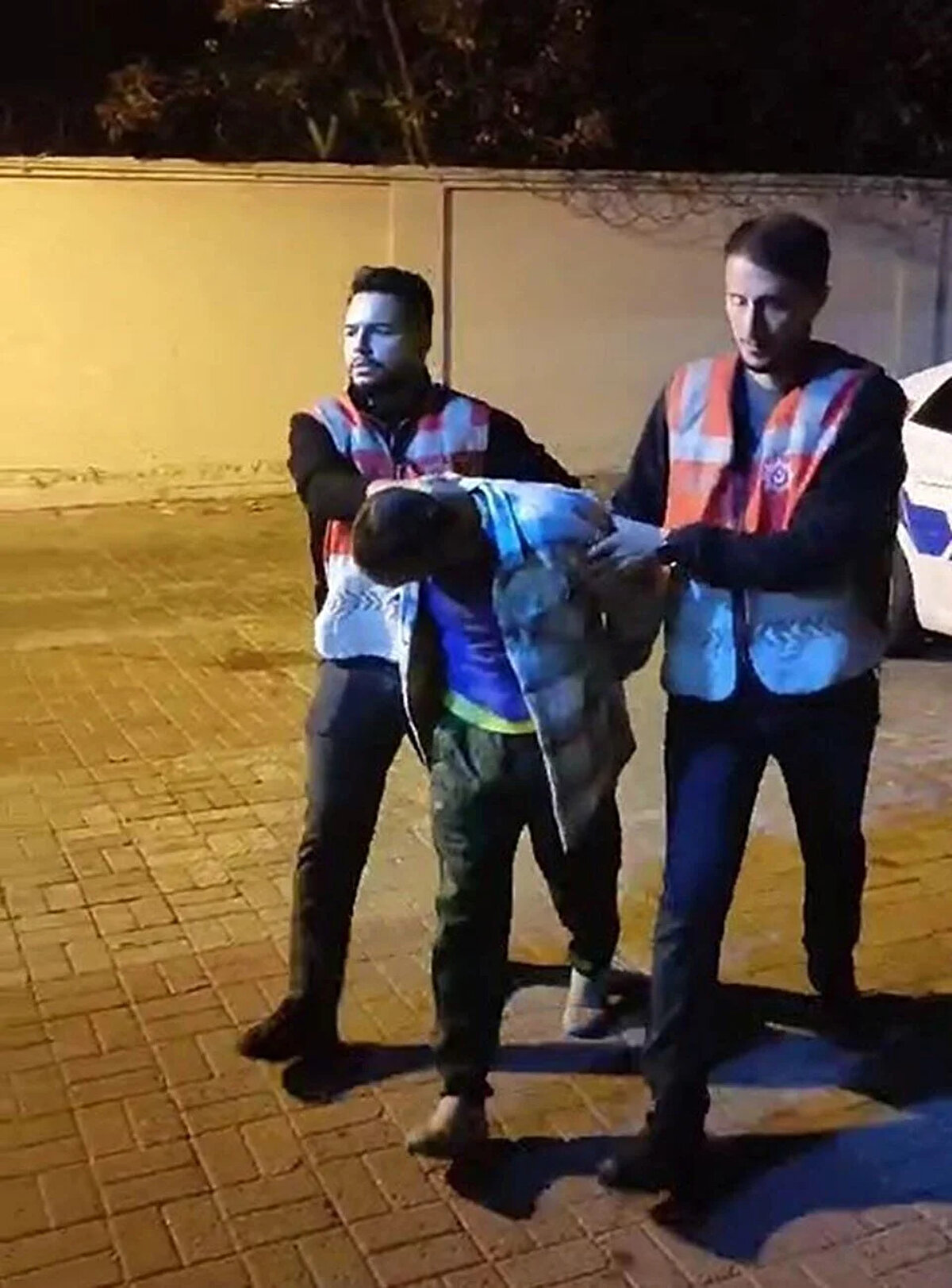 Geçen yıl da yakalanmıştı<br><br>Ümit Gündeş, geçen yıl kasım ayında bu kez Beylikdüzü'ndeki bir hırsızlık olayıyla gündeme gelmişti.