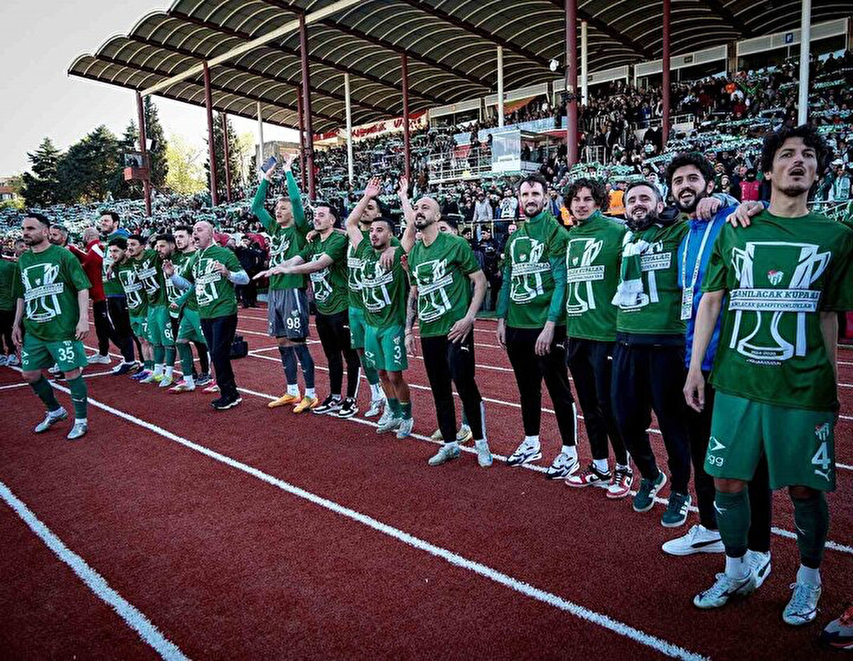 Bursaspor, Nesine 3. Lig 1. Grup'ta geçen hafta şampiyonluğunu ilan etmişti. <br>