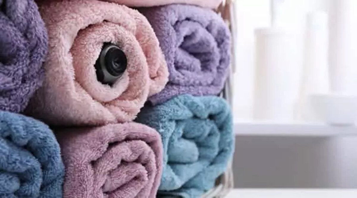 Katlı duran çamaşırlar genellikle dikkat çekmez, bu da casuslar için bir fırsat oluşturuyor.