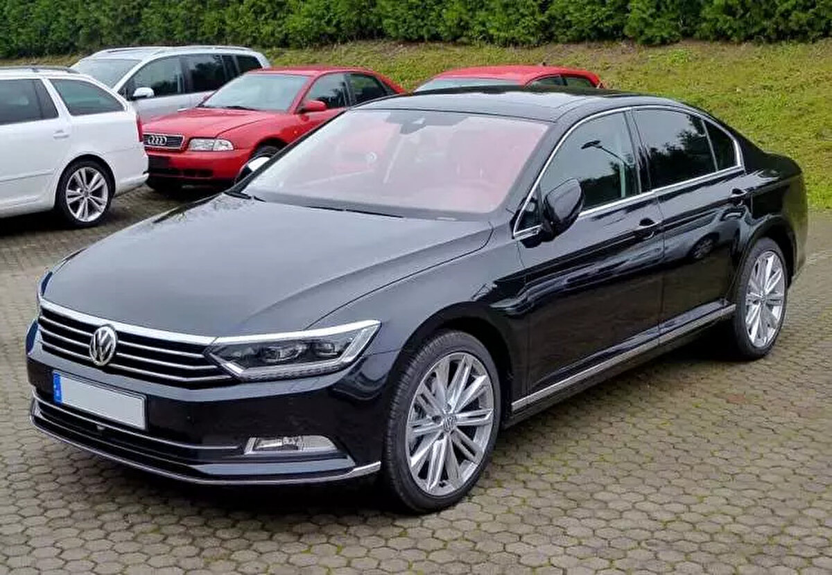 Volkswagen Passat (2. el)<br><br> <br><br>Biraz daha konfor ve prestij arayan, emeklilik dönemini rahat geçirmek isteyenlerin gözdesi.