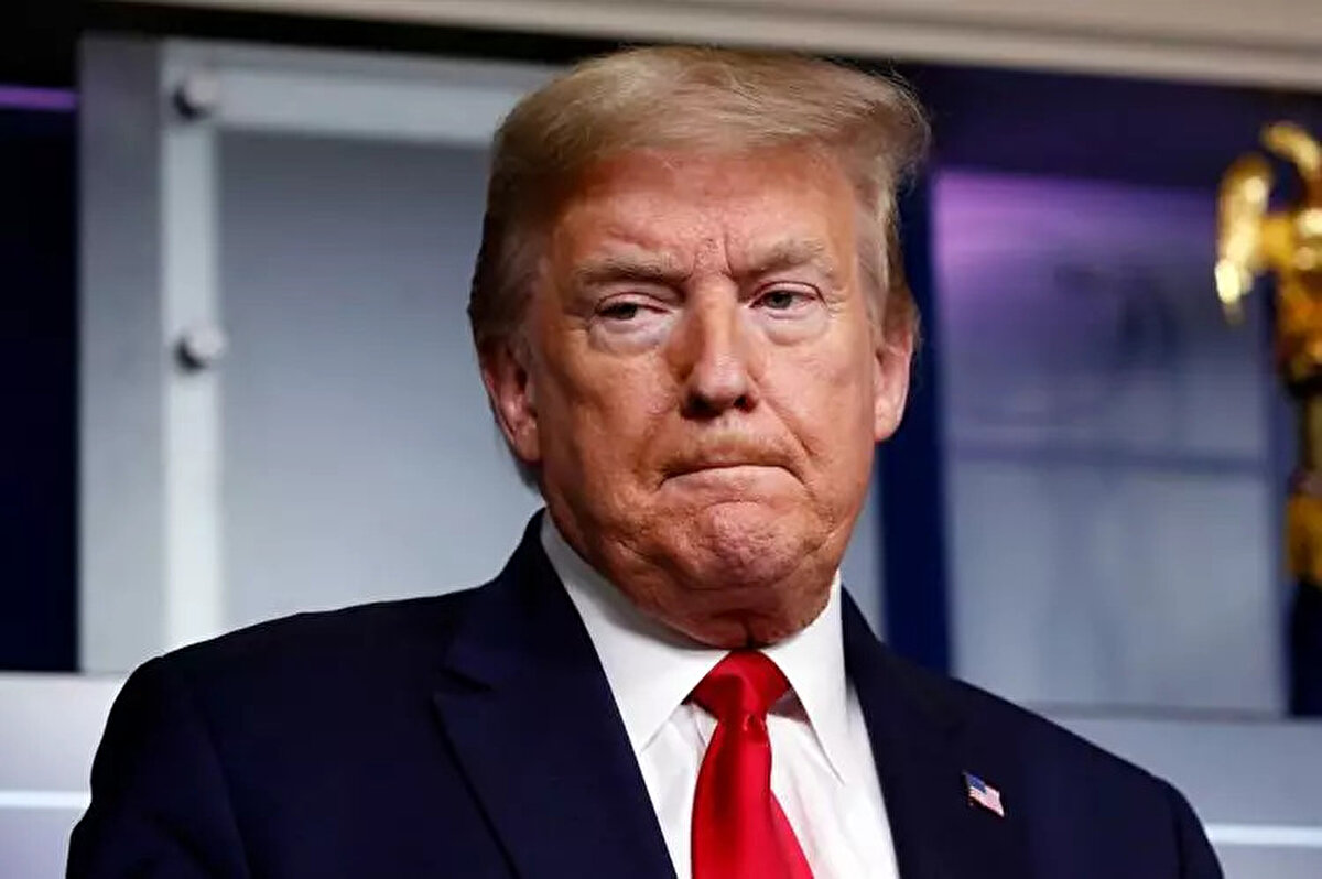 MEVCUT BORÇ 34 TRİLYON DOLAR: ON YIL İÇİNDE ABD'NİN BORCU 50 TRİLYON DOLARA ULAŞABİLİR!<br><br> <br><br>Devlet borcu, hükümetin birikmiş bütçe açıklarının toplamından fazlaların çıkarılmasıyla elde edilir. ABD'nin ulusal borcu bugün itibarıyla 34 trilyon doları aştı ve Kongre Bütçe Ofisi'nin tahminlerine göre önümüzdeki on yıl içinde 50 trilyon dolara ulaşabilir.