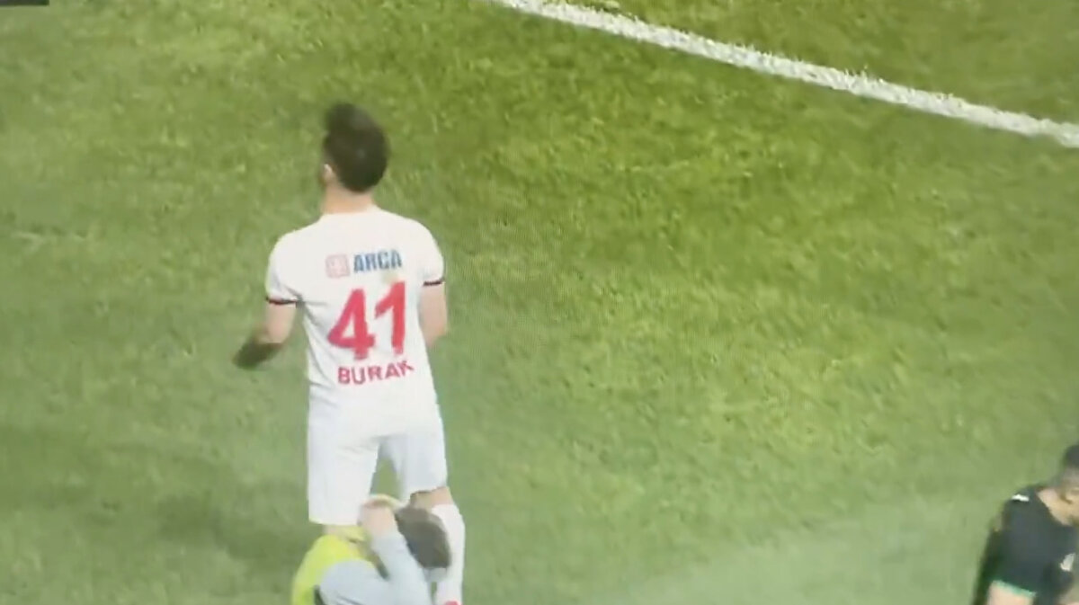 Burak Süleyman, olayın ardından sosyal medya hesabından açıklamada bulundu.