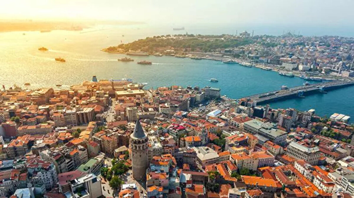 9)  İSTANBUL
