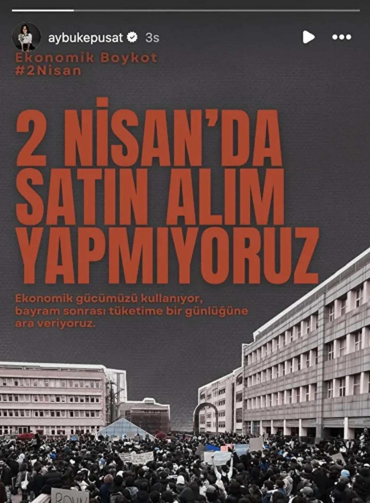 Pusat, sosyal medya paylaşımı nedeniyle ciddi tepkiler almış ve eleştirilerin odağı haline gelmişti.