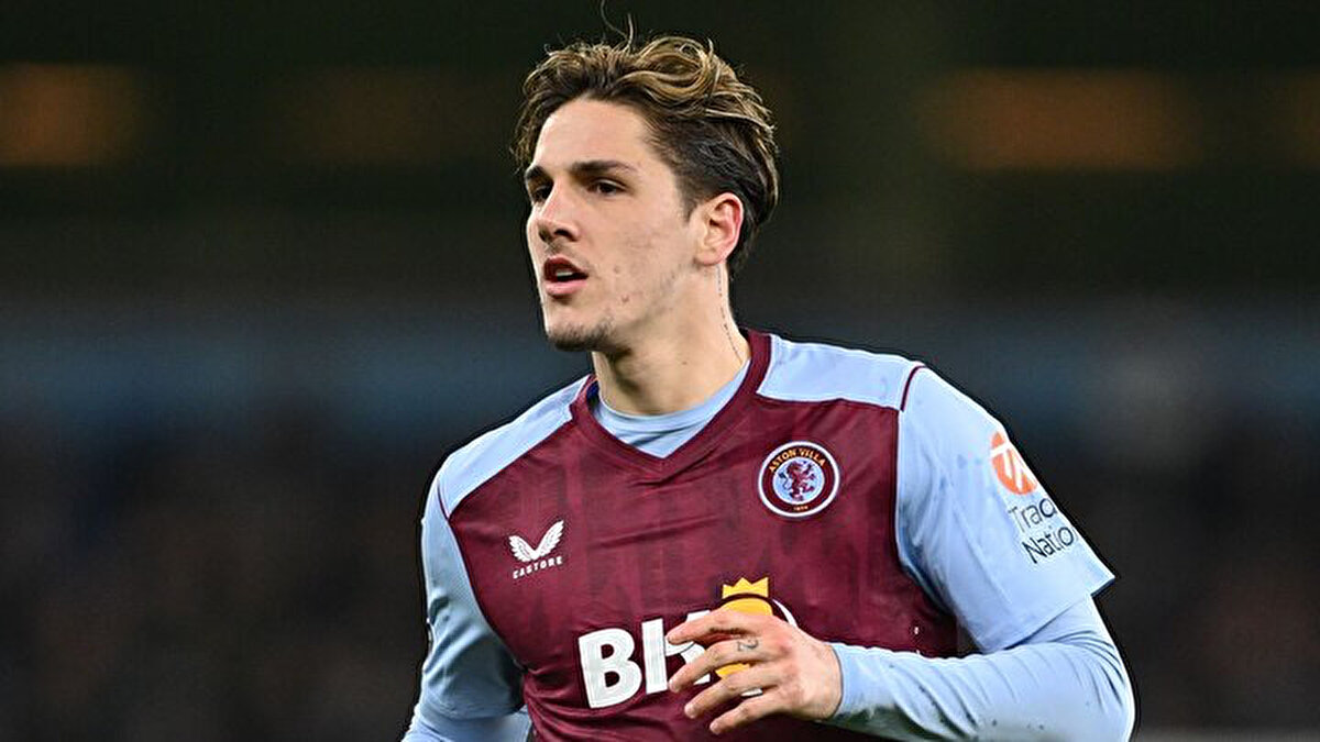 25 yaşındaki hücum oyuncusunun en büyük probleminin ise beklentilerin altında kalan performansı ve taktiksel uyum sorunu olduğu aktarıldı.<br>