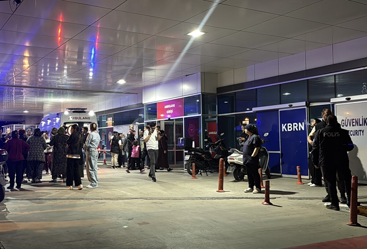 Sudan çıkarılan 4 kişi ilk müdahalenin ardından Kırklareli Eğitim ve Araştırma Hastanesi'ne kaldırıldı.