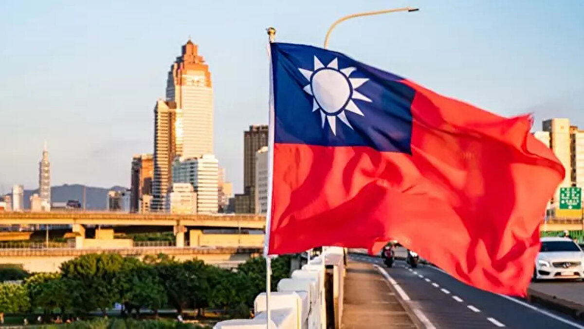 19)  TAYVAN  |  Yasadışı yollarla