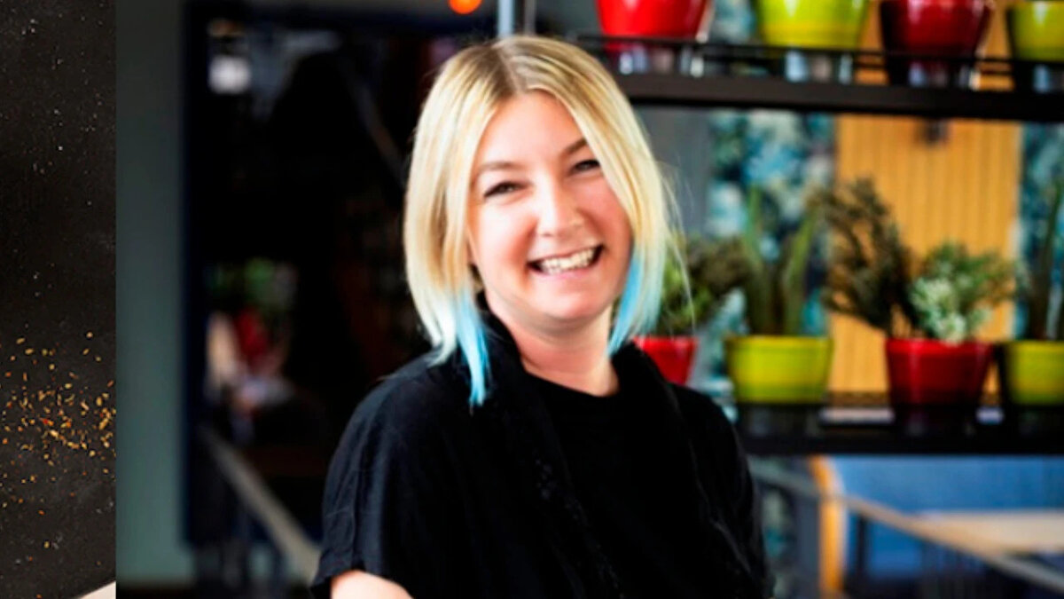 Aynı kazada yaralanan Aybike Sağlam’ın ise omurga kırığı nedeniyle ameliyata alındığı ve genel sağlık durumunun stabil olduğu aktarıldı.