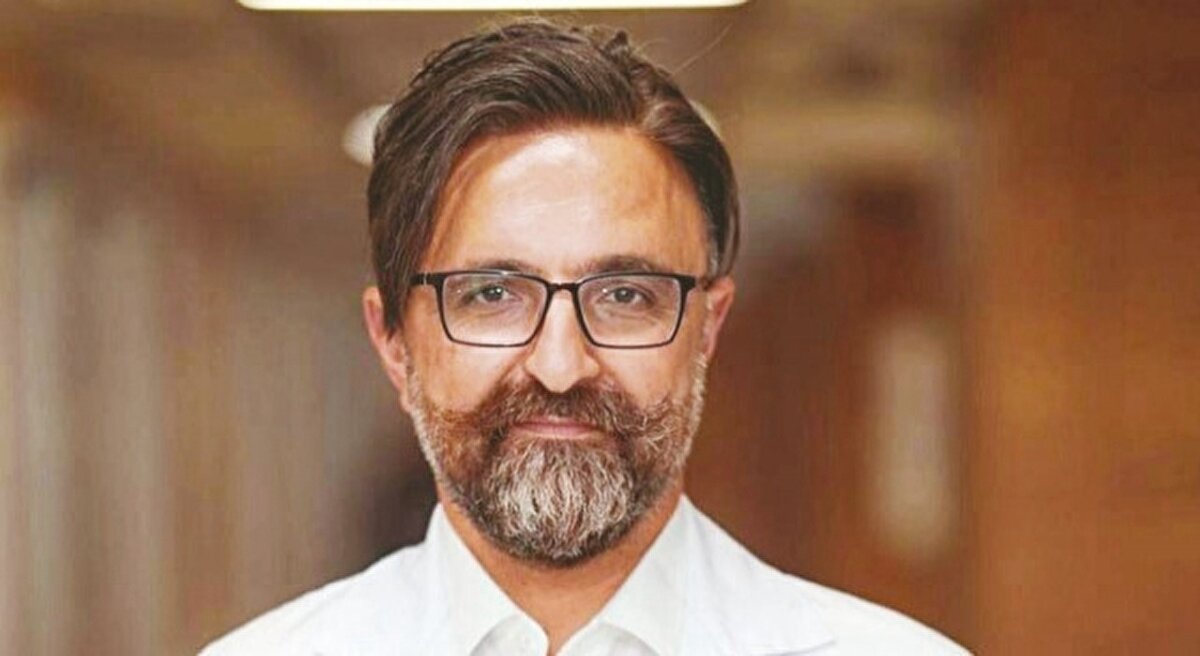 Para uğruna bebeklerin ölümlerine neden olan 'yenidoğan çetesi' hakim karşısında. Dava İstanbul Bakırköy 22. Ağır Ceza Mahkemesi'nde görülüyor.