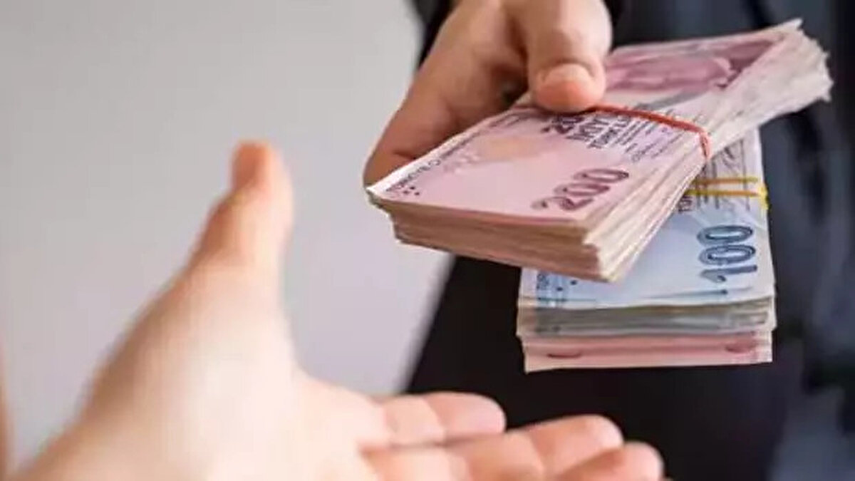 Otomatik fatura ödeme talimatı verenlere maaş miktarına göre:  <br><br>0 - 9.999 TL arası maaş alanlara 1.000 TL,  <br><br>10.000 TL - 14.999 TL arası maaş alanlara 2.000 TL,  <br><br>15.000 TL - 19.999 TL arası maaş alanlara 3.000 TL,  <br><br>20.000 TL ve üzeri maaş alanlara 4.000 TL nakit promosyon sağlanacak.<br><br>