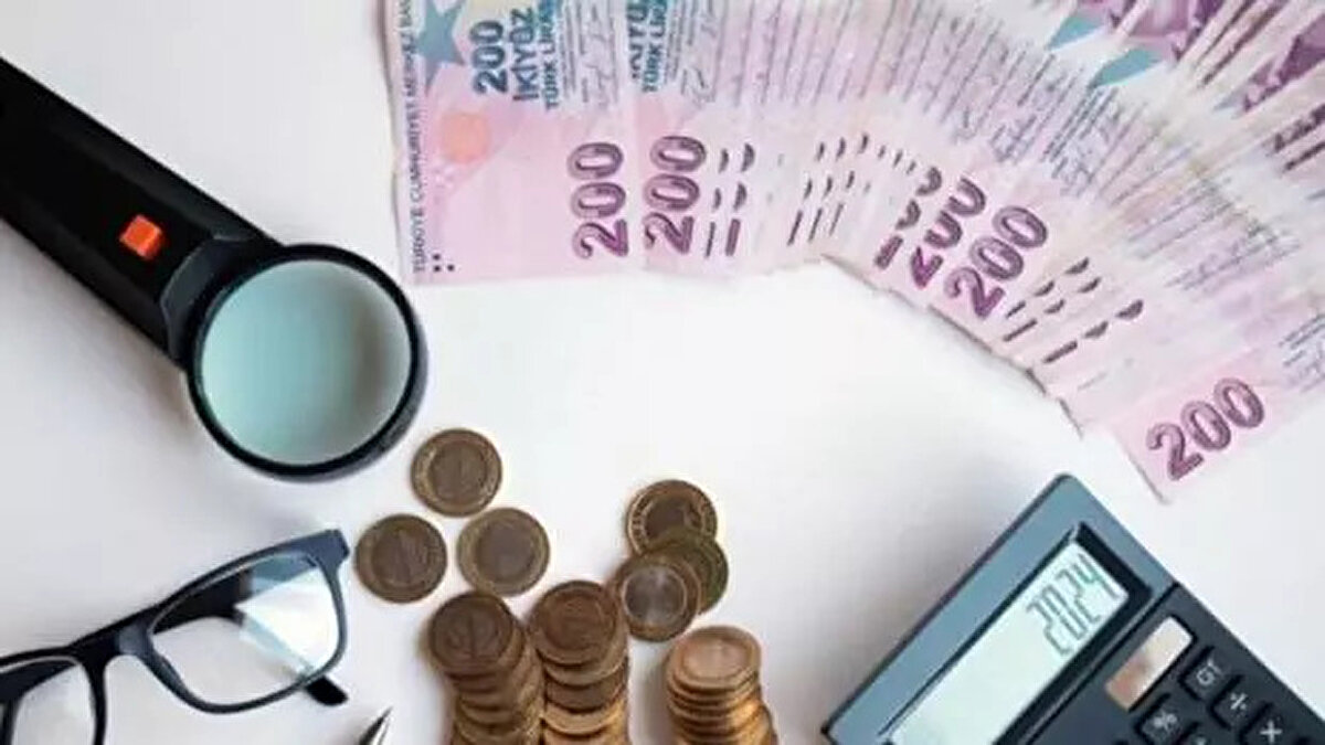 Emekli maaşını İş Bankası’na taşıyan SGK emeklilerine, 3 yıl süre ile emekli maaşlarını İş Bankası aracılığıyla almayı taahhüt etmeleri ve promosyona esas emekli maaşının İş Bankası hesabına aktarılması sonucunda promosyon ödemesi yapılacaktır.<br><br> 