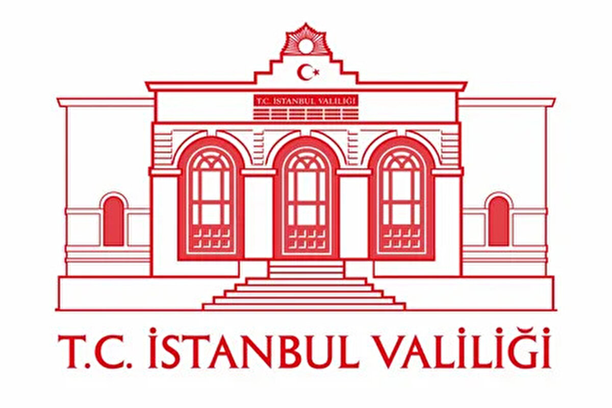 Milli Eğitim Bakanı Yusuf Tekin, açıklamasında şu ifadelere yer verdi: <br>"İstanbul’da meydana gelen ve çevre illerden de hissedilen deprem sonrası, şu ana kadar okullarımızda herhangi bir ciddi olumsuzluk yaşanmamıştır.<br><br>Güvenli alan ihtiyacı doğrultusunda, okul bahçelerimiz tüm vatandaşlarımızın kullanımına açıktır.<br><br>İlgili diğer kurumlarımızla iş birliği içerisinde İstanbul’daki okullarımız için Perşembe ve Cuma gününü tatil etme kararı aldık. <br><br>Tüm milletimize geçmiş olsun inşallah."