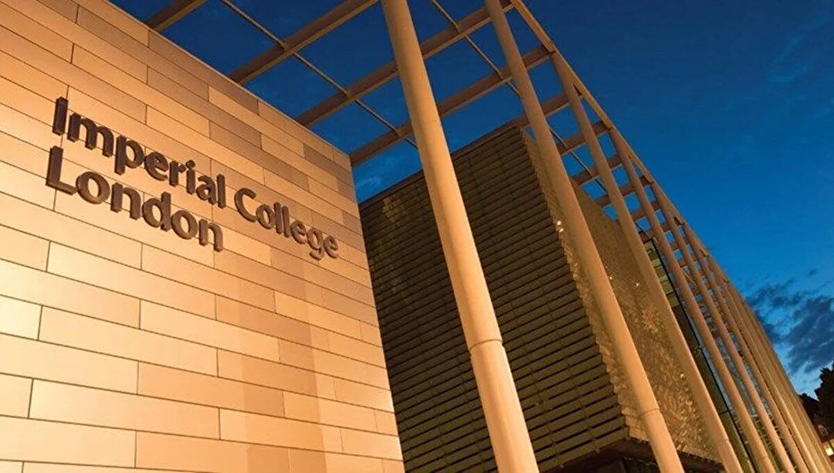 1977'de İngiltere'deki Imperial College London'da doktora eğitimini tamamlamıştır