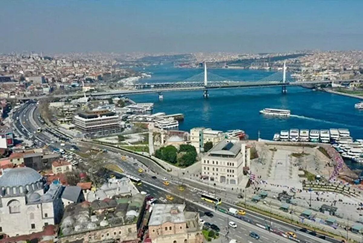 Eminönü (Cankurtaran, Şehzadebaşı, Fatih, Çarşamba, Edirnekapı'nın güneyinde kalan kısım)