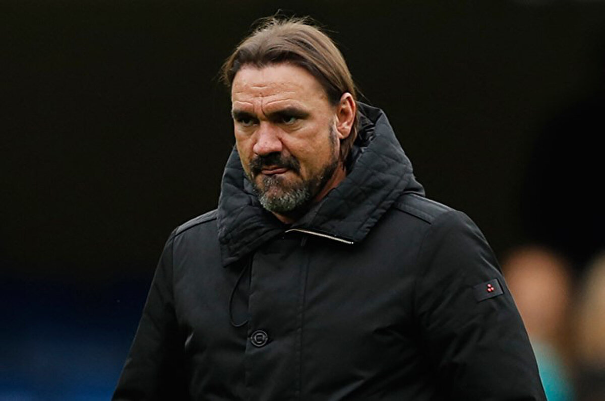 Henüz nihai karar verilmese de Daniel Farke'nin gönderilme ihtimaline karşı Leeds United yetkililerinin alternatif arayışlarına başladığı vurgulandı.<br>