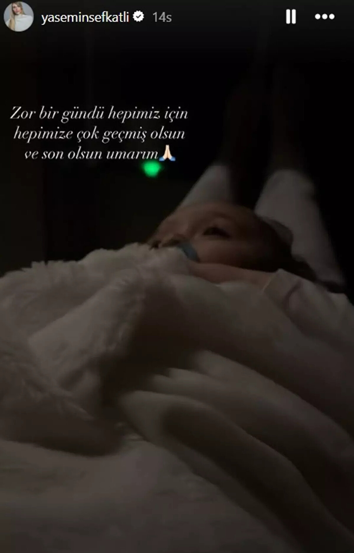 Hastaneye gidip tahlil yaptıran Şefkatli gelişmeleri "Gittik kan verdik geldik. Bu hafta gözümüzden oluyoruz operasyonu." sözleriyle duyurmuştu. Şefkatli ameliyat sonrası paylaşım yaptı: