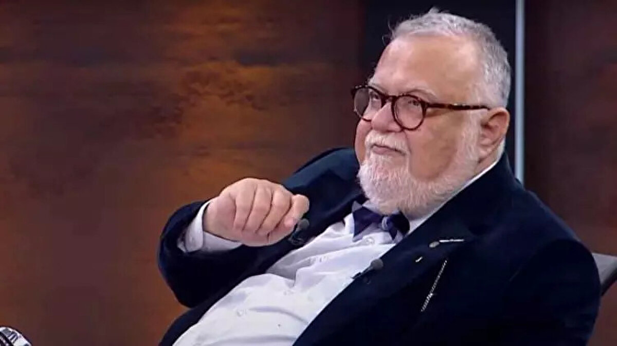 CELAL ŞENGÖR: EN AKILLICA İŞ İSTANBUL'DAN TAŞINMAKTIR<br><br> <br><br>Prof. Dr. Celal Şengör ise 6.2'lik bir depremin kendisinden küçük artçılarının olmasının beklenen bir durum olduğunu söyleyerek şunları kaydetti: