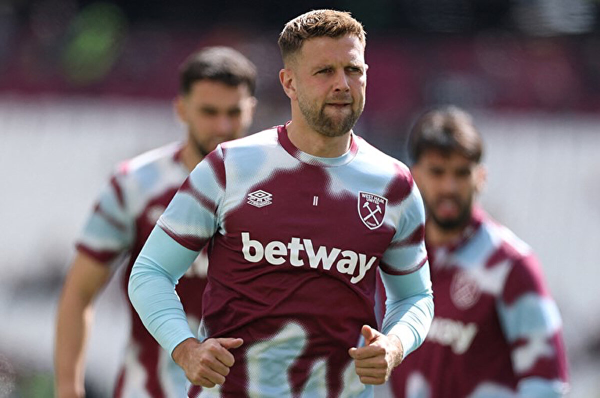 West Ham'da beklentileri karşılayamayan oyuncunun Süper Lig'e uygun bir isim olduğu, Füllkrug için de bu transferin yeniden canlanma fırsatı olabileceği aktarıldı.<br>