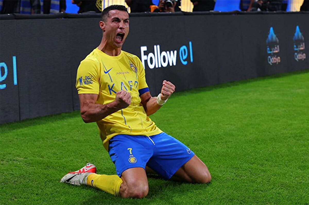 Geçtiğimiz günlerde Marca, Portekizli yıldızın Al-Nassr ile 2 yıllık yeni sözleşme için prensip anlaşmasına vardığını iddia etmişti.<br>