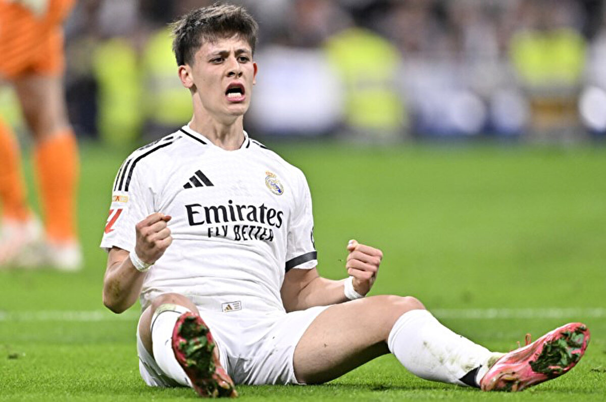 Hürriyet'te yer alan habere göre, Real Madrid, Arda Güler'in oynadığı her 25 maç için sarı-lacivertlilere 2 milyon euro ödeme yapacak.<br>