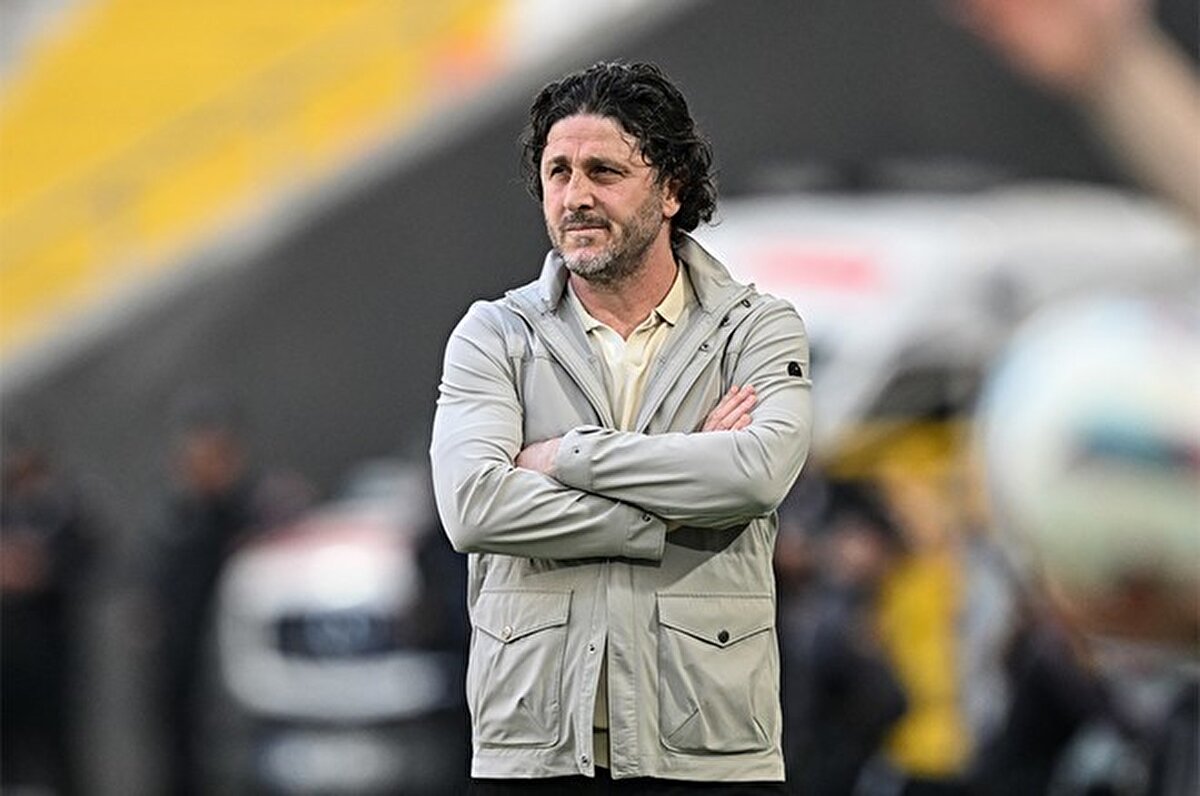 "Trabzonspor takımı spontane oynamıyor. Geldiğimiz noktaya bakılırsa bunu bekliyorduk. Çok sevineceğimiz veya üzüleceğimiz bir şey yok."