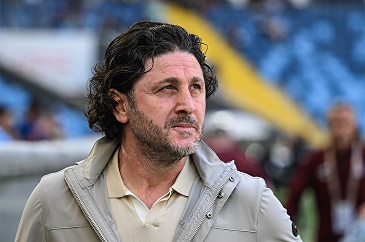 <br>"Normalde Trabzonspor takımı bu riski almayabilirdi, geldiğimizden bu yana hızlı oynamamız gerektiğini dokuya dokuya çalışıyoruz. Rakibin presinin nasıl kırıldığı ise bambaşka bir başlık. Genel hatlarıyla bence gayet iyi bir oyun."