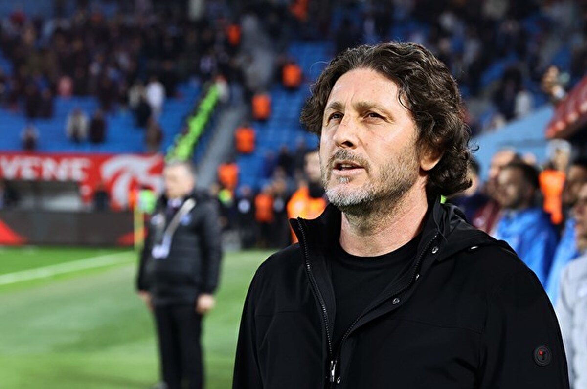 "Hakemlerle ilgili bir şey söylemek istemiyorum ama... Neyse, söylemeyeyim."