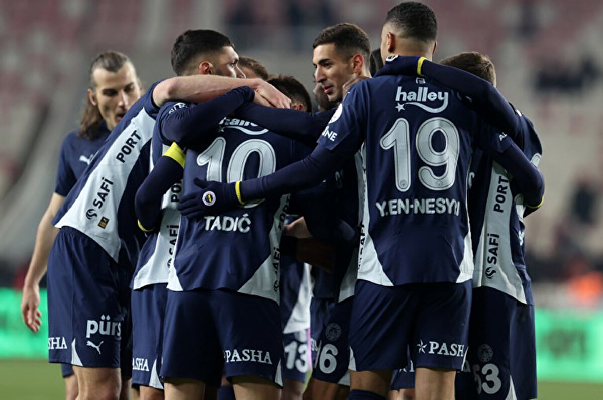 İşte iki takımın ilk 11'leri