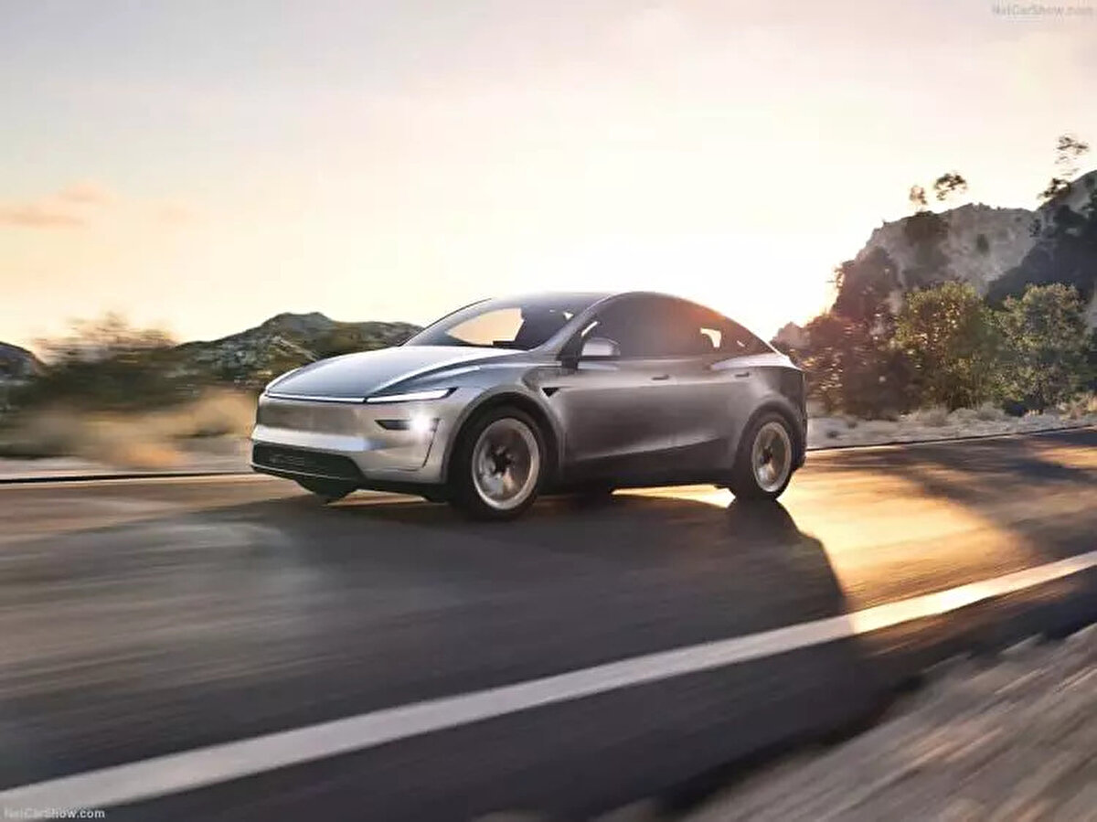 78.4 kWh batarya kapasitesine sahip olan bu model, 719 kilometreye kadar menzil sunarken önceki modele göre 31 kilometrelik bir artış sağlıyor.