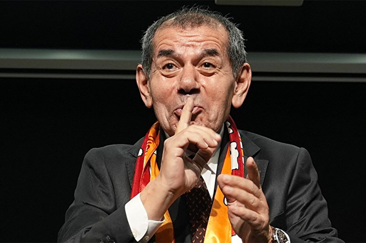 "Stadyumun kapasitesinin artırılması... Kale arkası koltuklarının kaldırılması için UEFA, beş ülkeye müsaade etti. Türkiye aralarında yok. Biz UEFA'yı bu konuda baskı altına almaya çalışıyoruz, Türkiye'yi bu kapsama alması için gayret sarf ediyoruz. Bunu başarırsak kapasite artırmak mümkün olacak."<br>