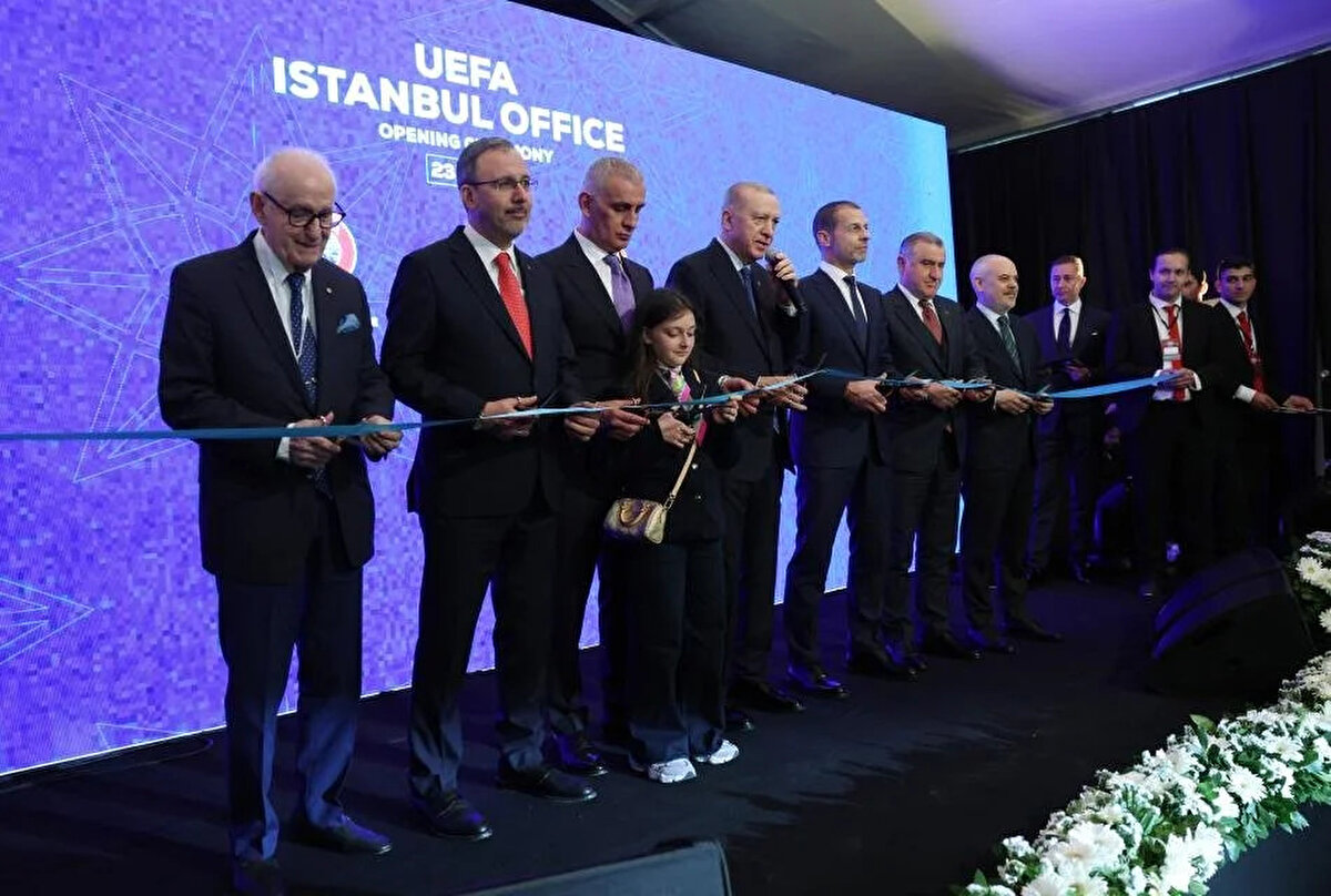 Avrupa futbolunun patronu UEFA, Londra Ave Brüksel'den sonra 3. ofisini İstanbul'da açtı