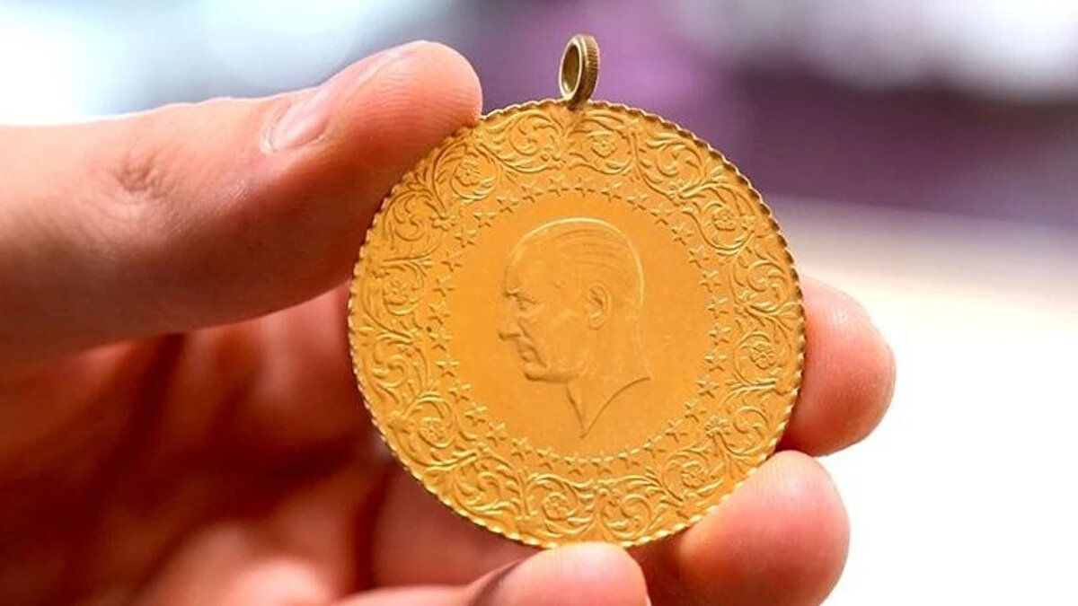 CUMHURİYET ALTINI<br><br>Cumhuriyet altınının satış fiyatı da yüzde 0,31 düşüşle 27 bin 420 liraya indi.